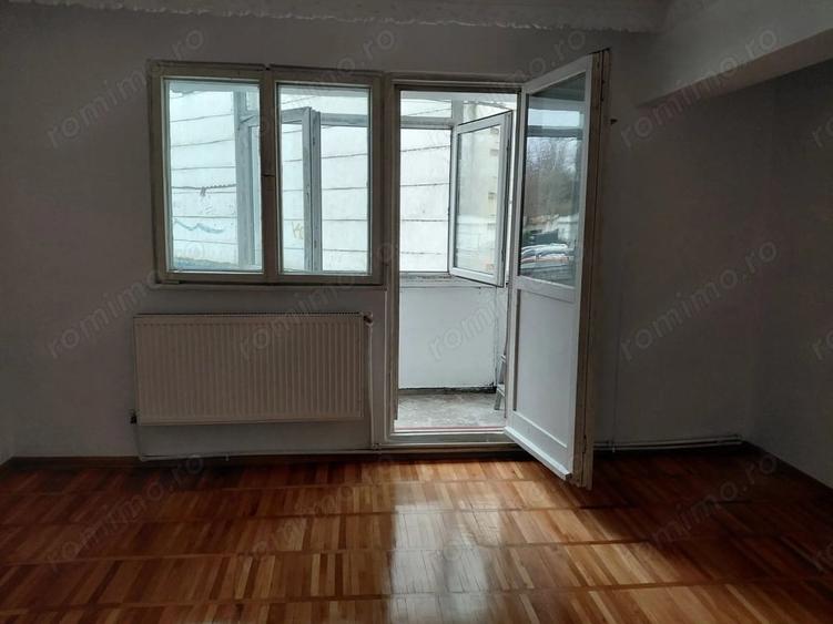 Apartament cu 2 camere decomandat în Port