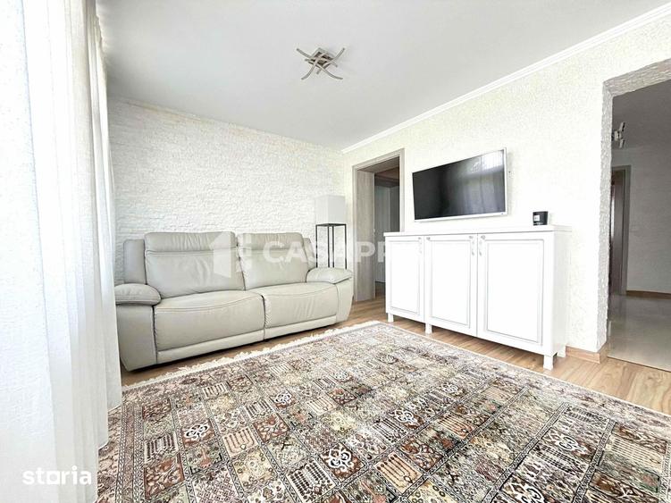 Casă cu 7 camere cu Teren 1711 Mp în Miroslava