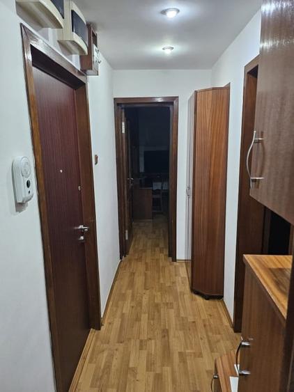 Garsonieră decomandată, mobilată în Dorobanți