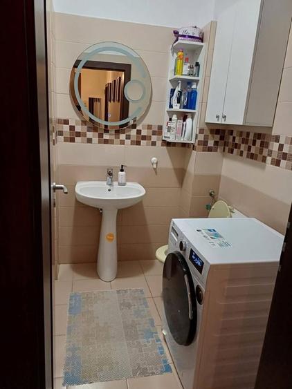 Apartament cu 2 camere semidecomandat în Valea Oltului