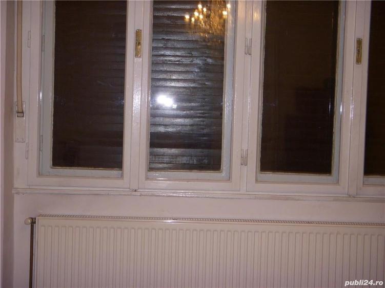 Casă cu 4 camere în Semicentral
