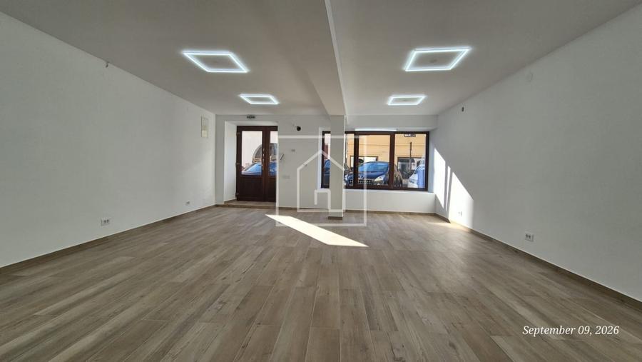 Spațiu comercial, de 46 mp, în Central