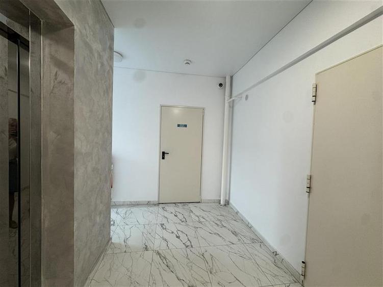 Apartament cu 2 camere semidecomandat în Aeroport