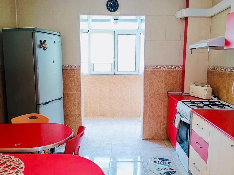 Apartament cu 2 camere decomandat în Eroii Revoluției