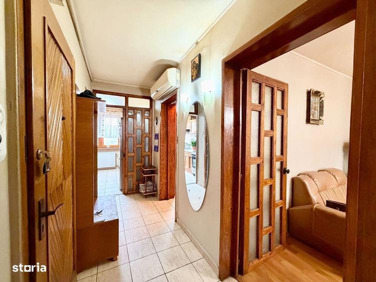Apartament cu 3 camere decomandat în Central