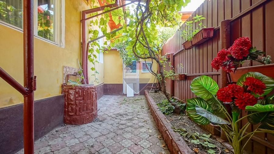 Casă cu 3 camere cu Teren 104 Mp în Schei