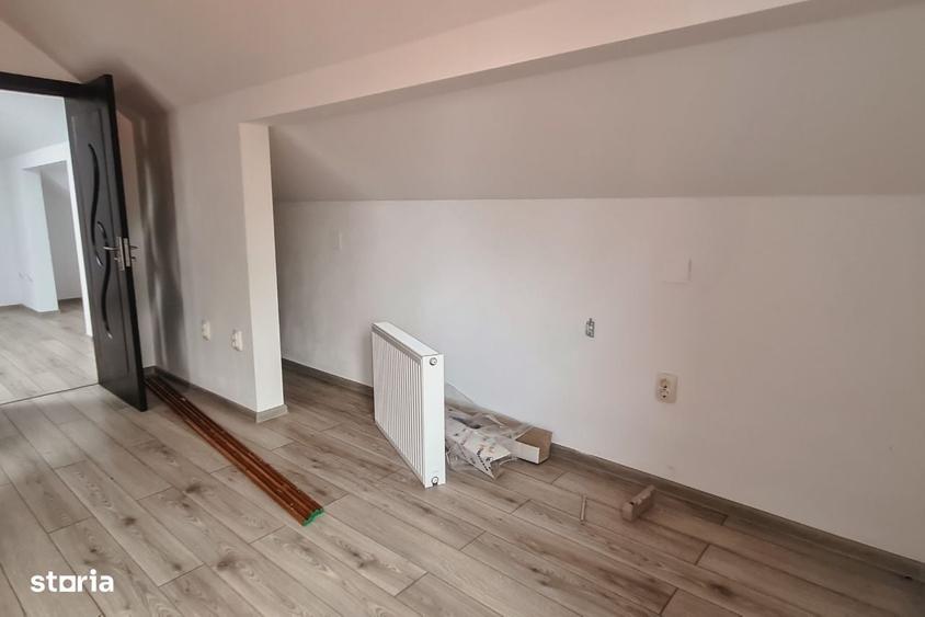 Casă cu 4 camere cu Teren 3596 Mp în Pișchia
