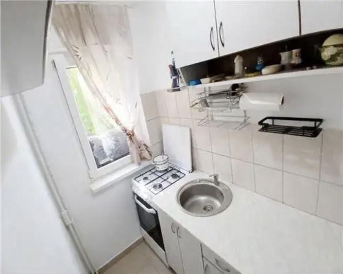 Apartament cu 2 camere semidecomandat în Nufărul