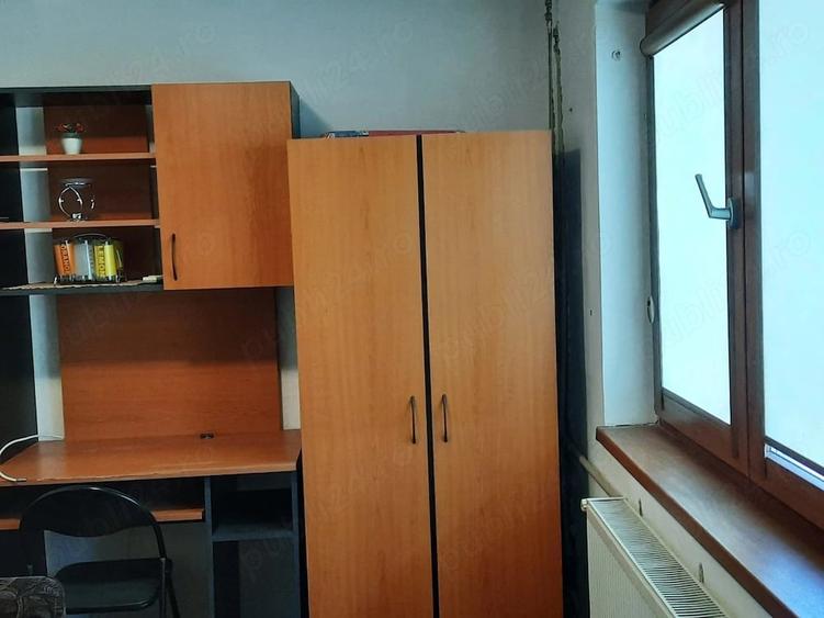 Garsonieră decomandată în Complex Studențesc