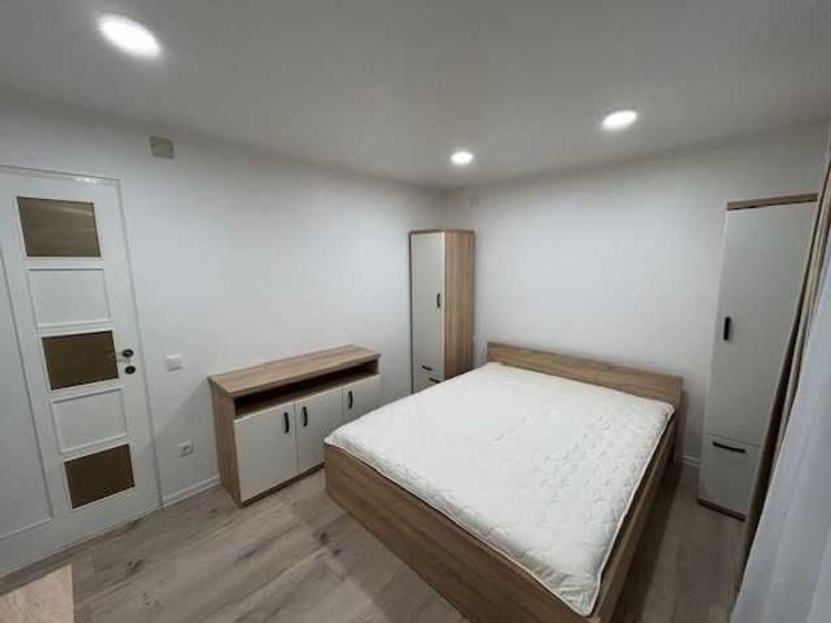 Apartament cu 2 camere decomandat în Cornișa