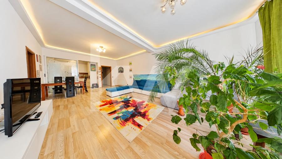 Apartament cu 3 camere decomandat, mobilat în Tractorul