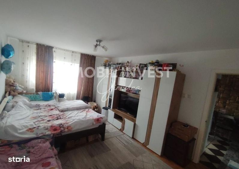 Apartament cu 2 camere, mobilat în Ampoi 2