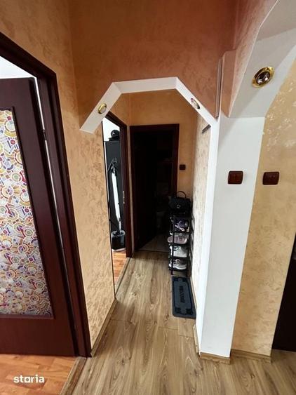 Apartament cu 4 camere decomandat în Republicii
