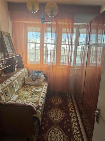 Apartament cu 3 camere decomandat, mobilat în Ultracentral