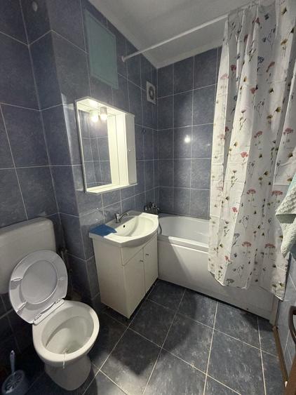 Inchiriez apartament 2 camere zona Craiovei - 1