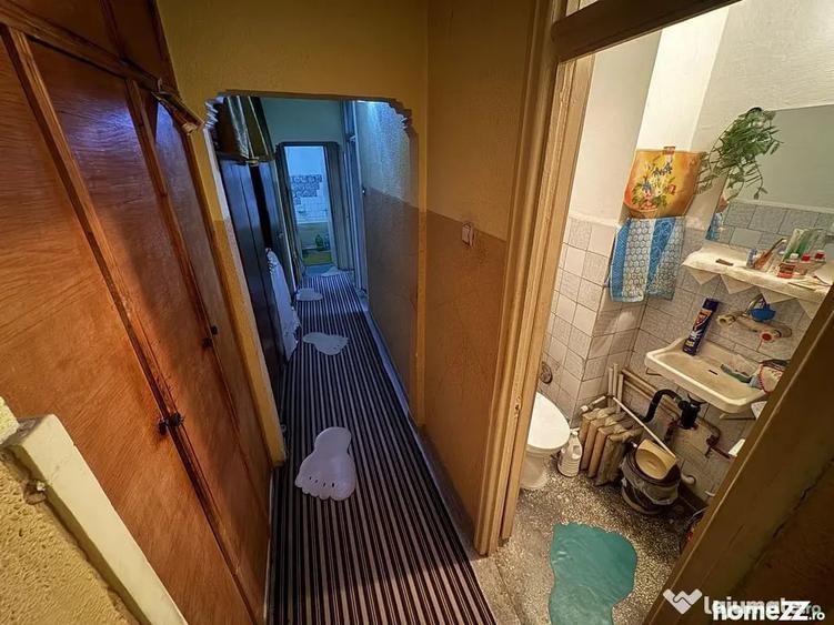 Apartament cu 3 camere decomandat în Inel I