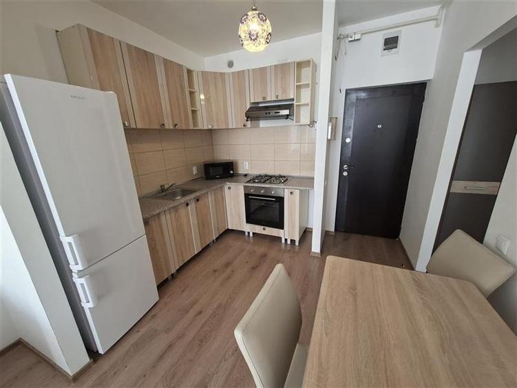 Apartament cu 2 camere circular, mobilat în Iris