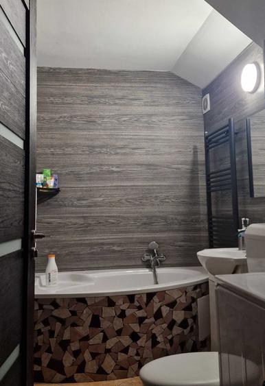Apartament cu 2 camere nedecomandat în Reghin
