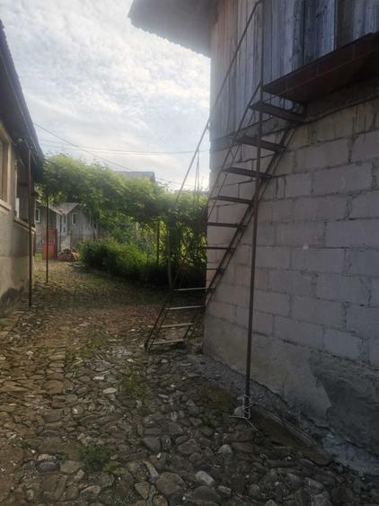 Casă cu 3 camere în Buciumeni