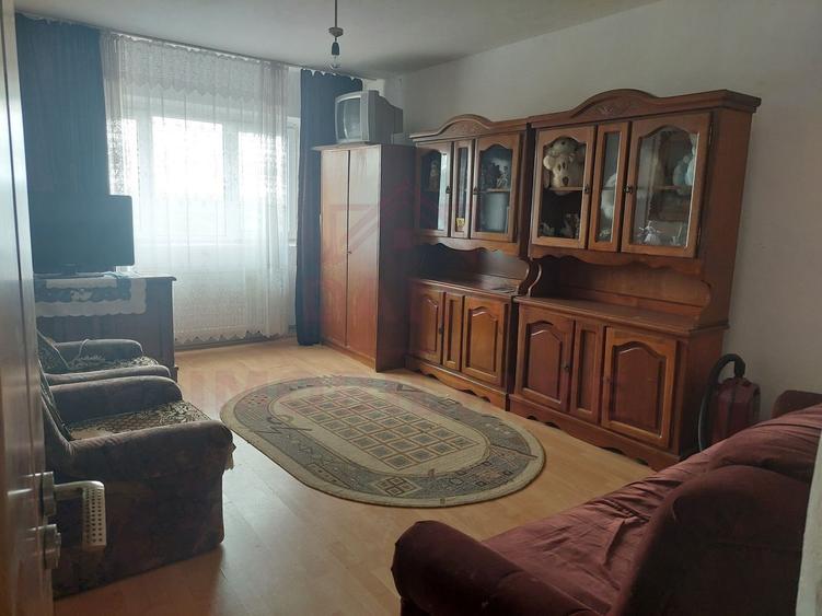 Apartament cu 2 camere decomandat, mobilat în Exterior Sud
