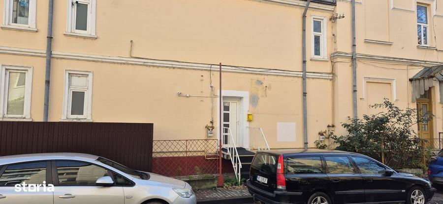 Chirie 2 camere pentru BIROURI + Teren - 1