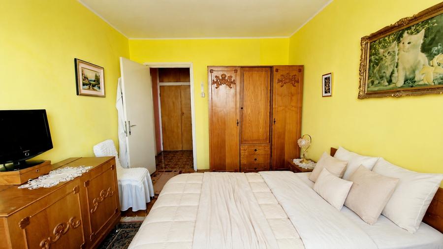 Apartament cu 2 camere semidecomandat, mobilat în P-ța Muncii