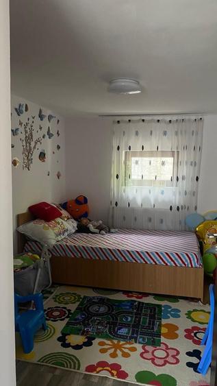 Casă cu 4 camere în Ogrezeni