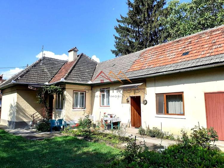 Casă individuală cu 2 camere cu Canalizare în Ultracentral
