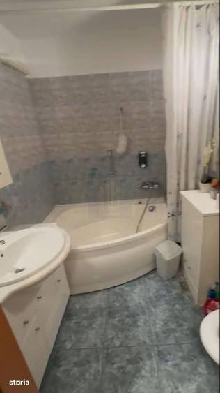 Apartament cu 4 camere, mobilat în Centrul Istoric
