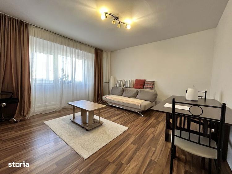 Apartament cu 3 camere decomandat, mobilat în Titan