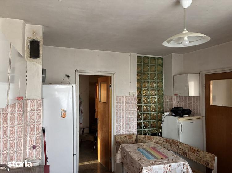 Apartament cu 2 camere decomandat în Plopilor
