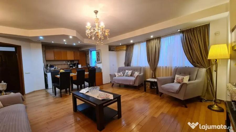 Casă cu 7 camere cu Teren 300 Mp în Mihai Bravu