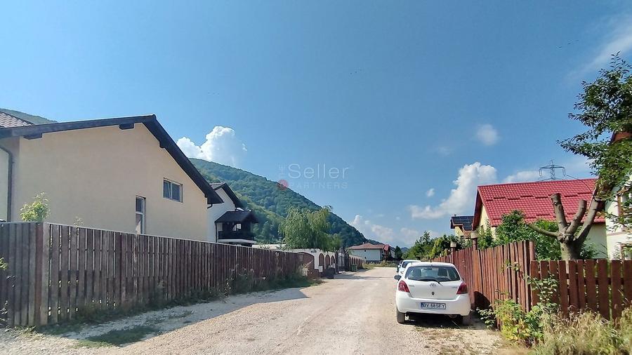Teren Construcții intravilan de 1000 mp, în Bunloc
