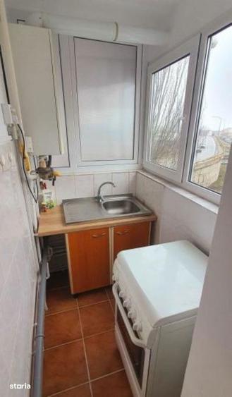 Apartament cu 2 camere decomandat, mobilat în Km 4