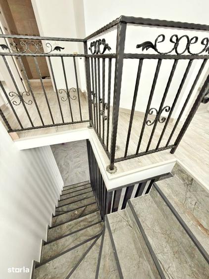 Casă cu 4 camere cu Teren 200 Mp în Lumina