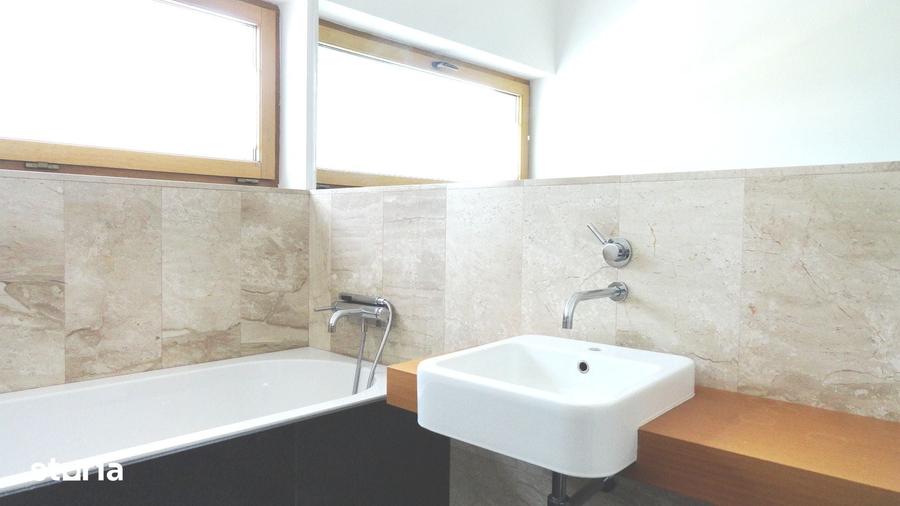 Apartament cu 3 camere în Gruia
