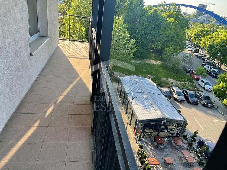 Apartament cu 3 camere decomandat, mobilat în Mihai Bravu