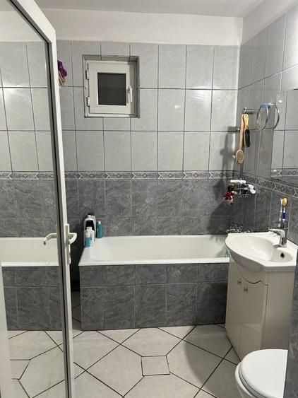 Casă cu 3 camere cu Canalizare în Km 5