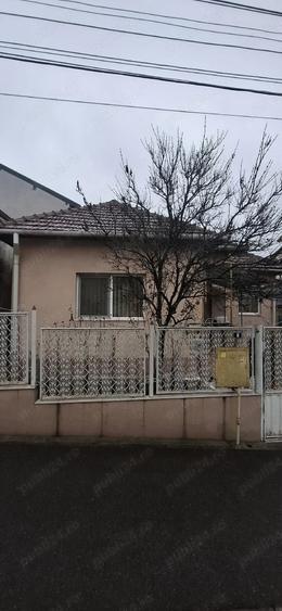 Casă cu 3 camere cu Teren 275 Mp în Dâmbul Rotund
