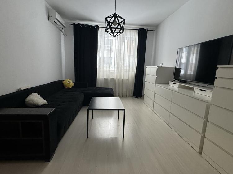Apartament cu 2 camere decomandat în Metalurgiei