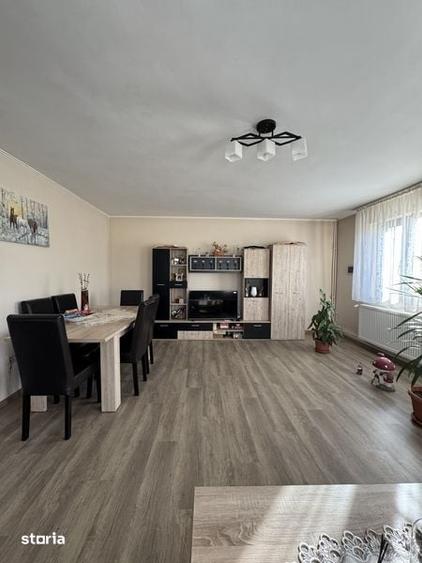 Casă cu 4 camere cu Teren 105 Mp în Vladimirescu