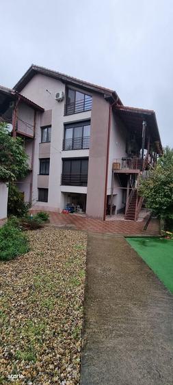 Apartament cu 3 camere decomandat în Olimpia-Stadion