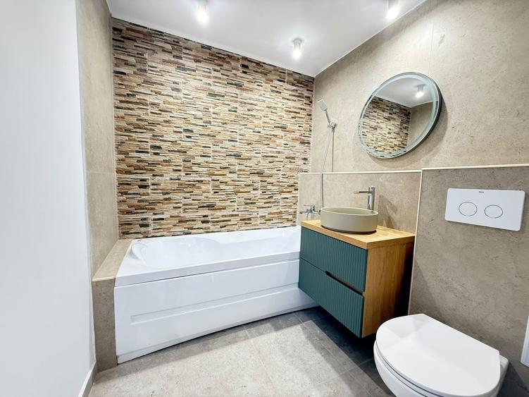 Apartament cu 3 camere decomandat în Ștefan cel Mare