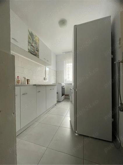 Apartament cu 3 camere decomandat în 1 Mai