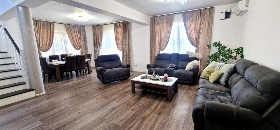 Casa individuala cu 4 camere si 260 mp teren de vanzare in Tineretului - 1