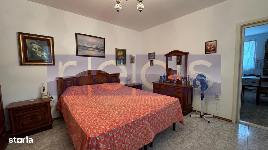 Casă cu 3 camere în Meri