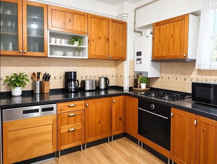 Apartament cu 4 camere decomandat în Decebal