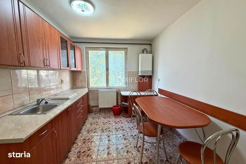 Apartament cu 2 camere semidecomandat în 7 Noiembrie
