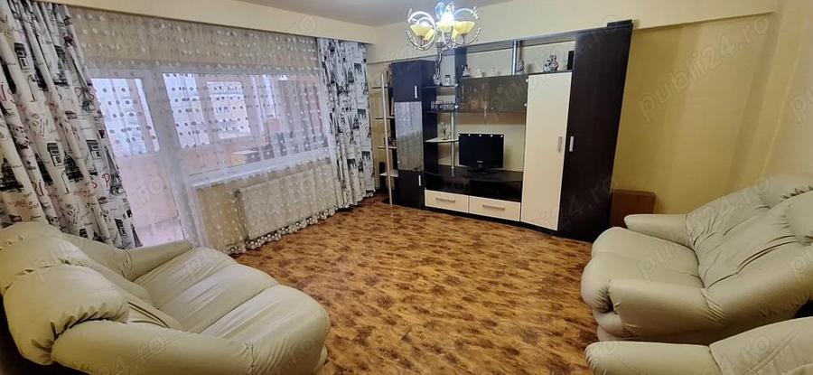 Garsonieră decomandată în Central