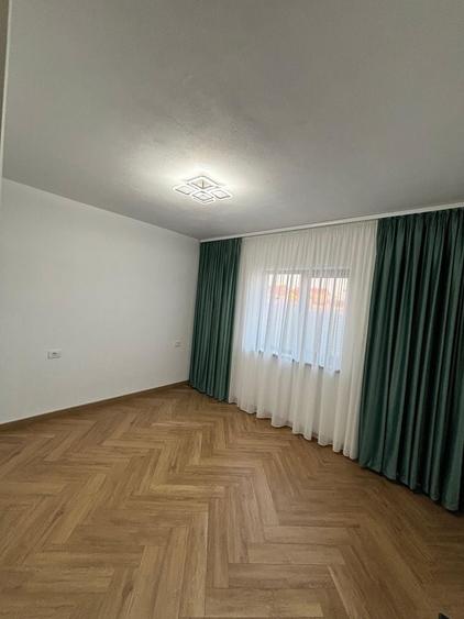 Casă cu 4 camere în Preajba